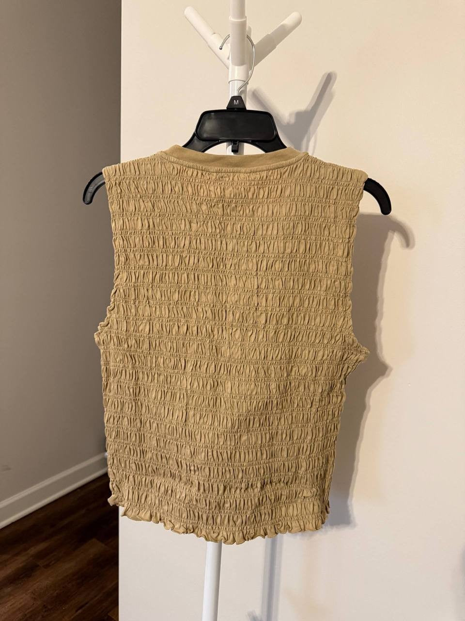 DKNY Jeans Textured Sleeveless Ruffle‑Hem Top – Beige – Size L – NWT – $69.50