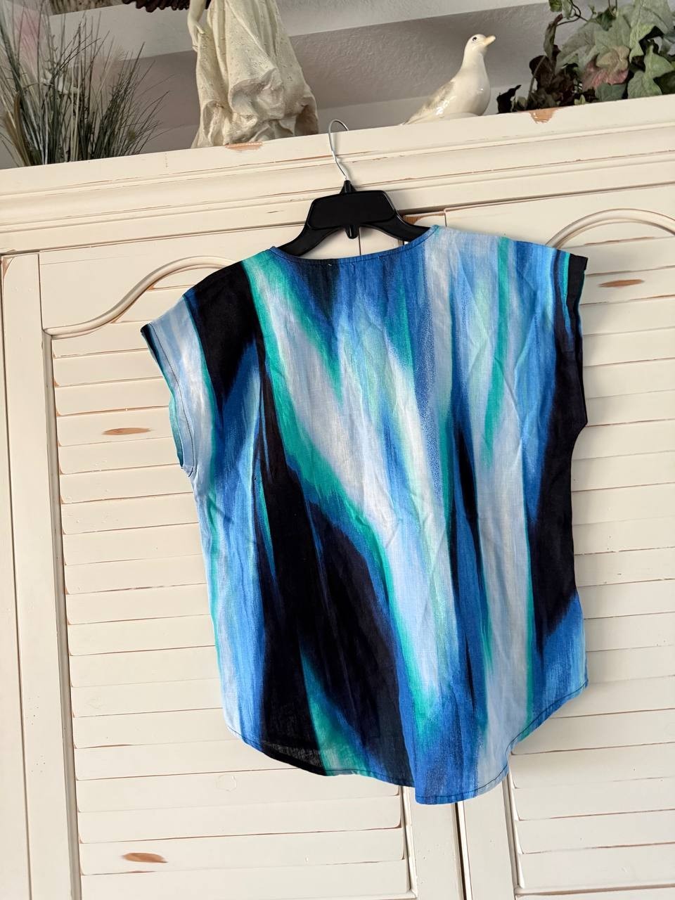 DKNY V-Neck Linen Top Caribbean Multi Size M NWT $69