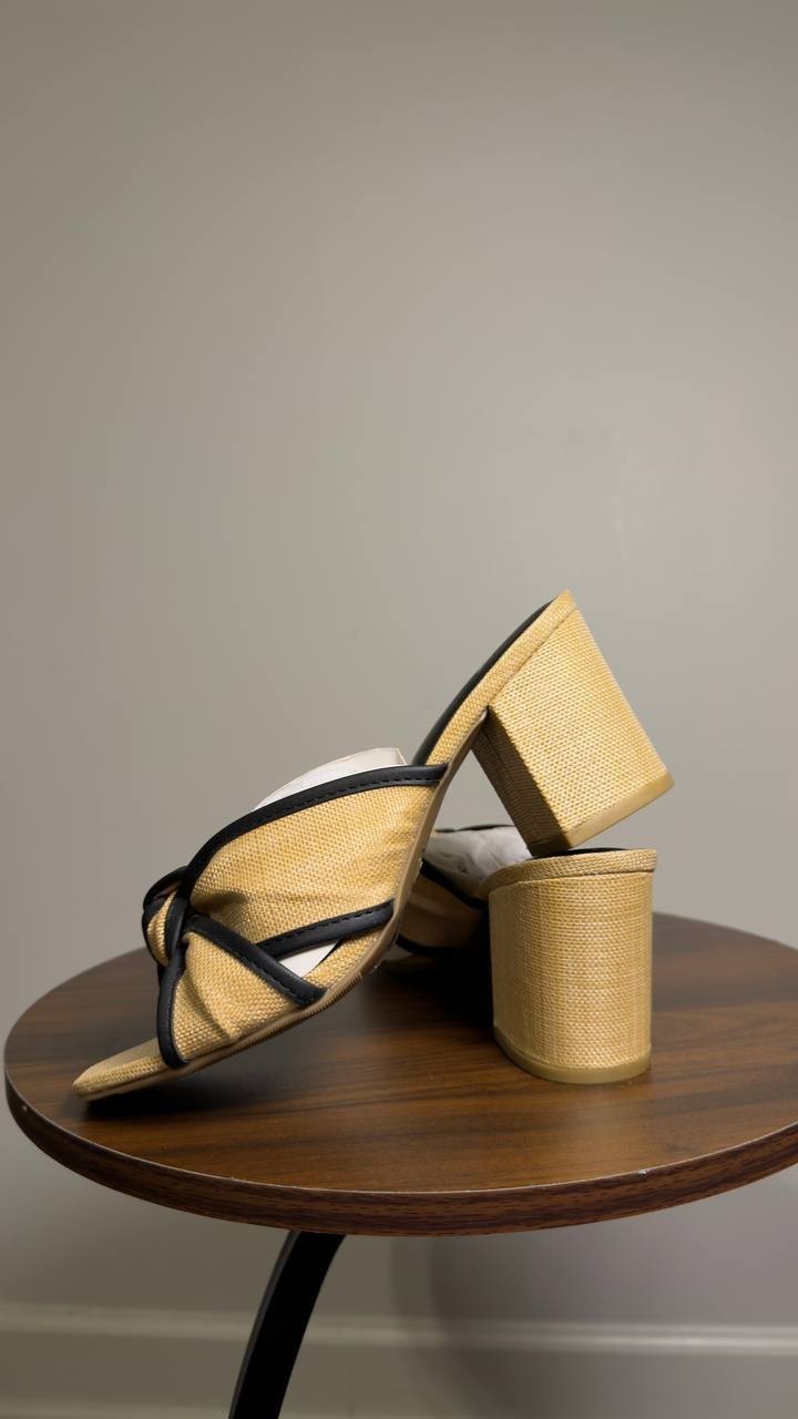 MIA  Shoes   Block  Heel  Sandals  Natural/Black  7M  New  $60
