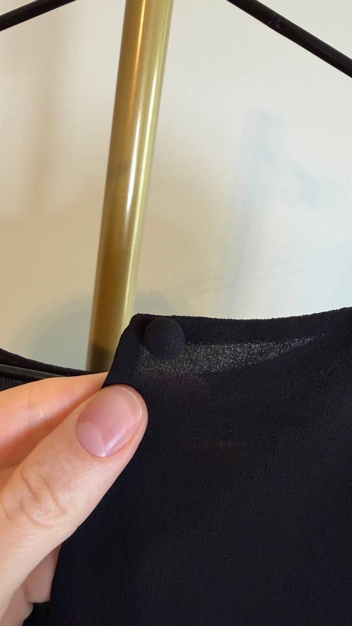 Calvin Klein Puff Sleeve Blouse Black Size S NWOT loop fastener missed,need wash