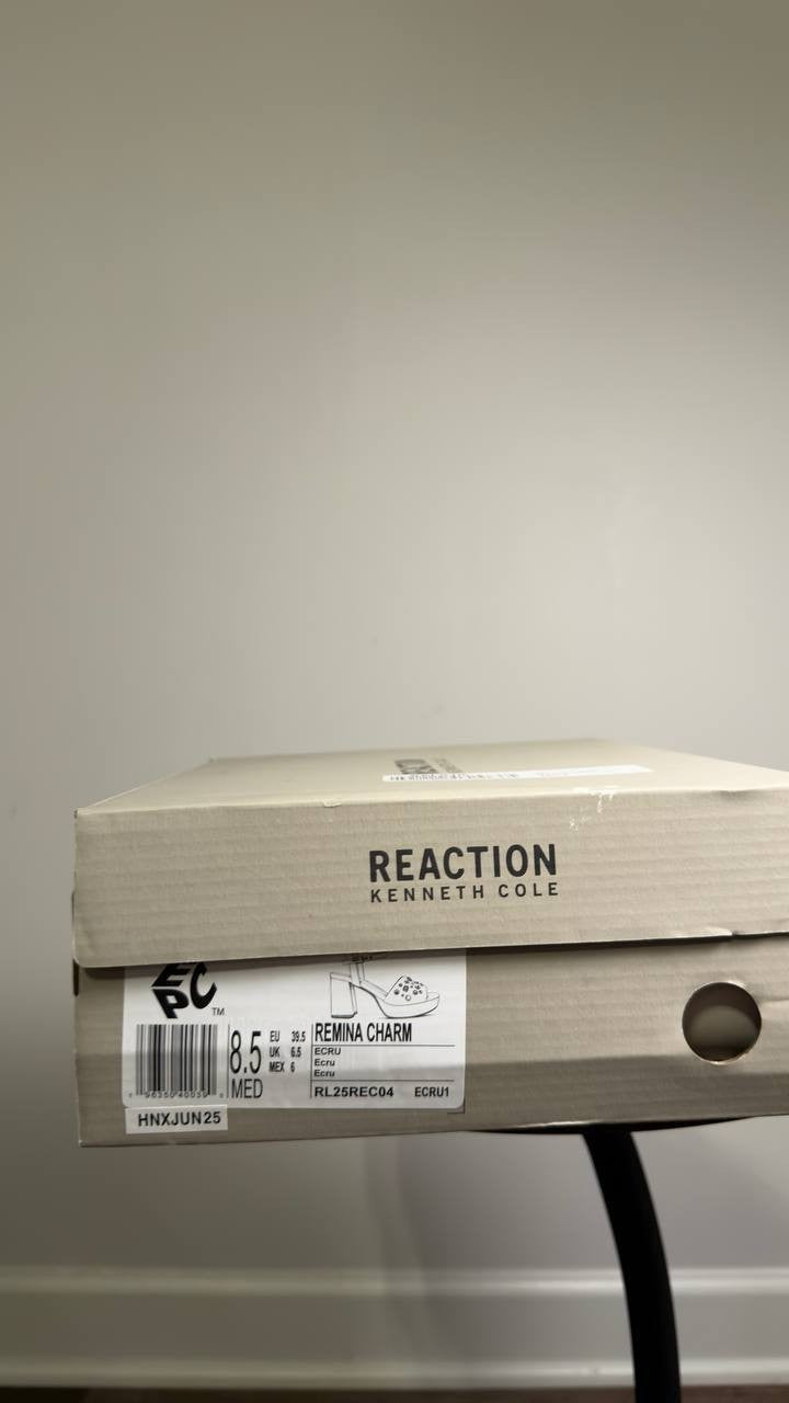Reaction  by  Kenneth  Cole  Platform  Sandals  Ivory  8.5M  New  $99