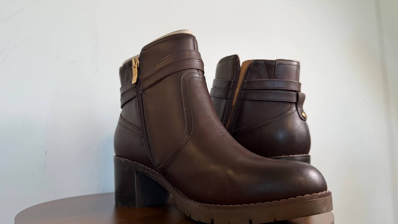 Easy Spirit Carter Ankle Booties Dark Brown 10W Leather Block Heel $159 NWB