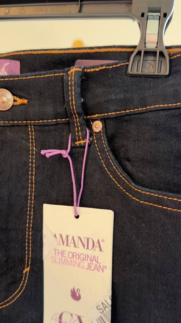 Gloria Vanderbilt Amanda Classic Straight Jeans Rinse Noir 12 NWT $52