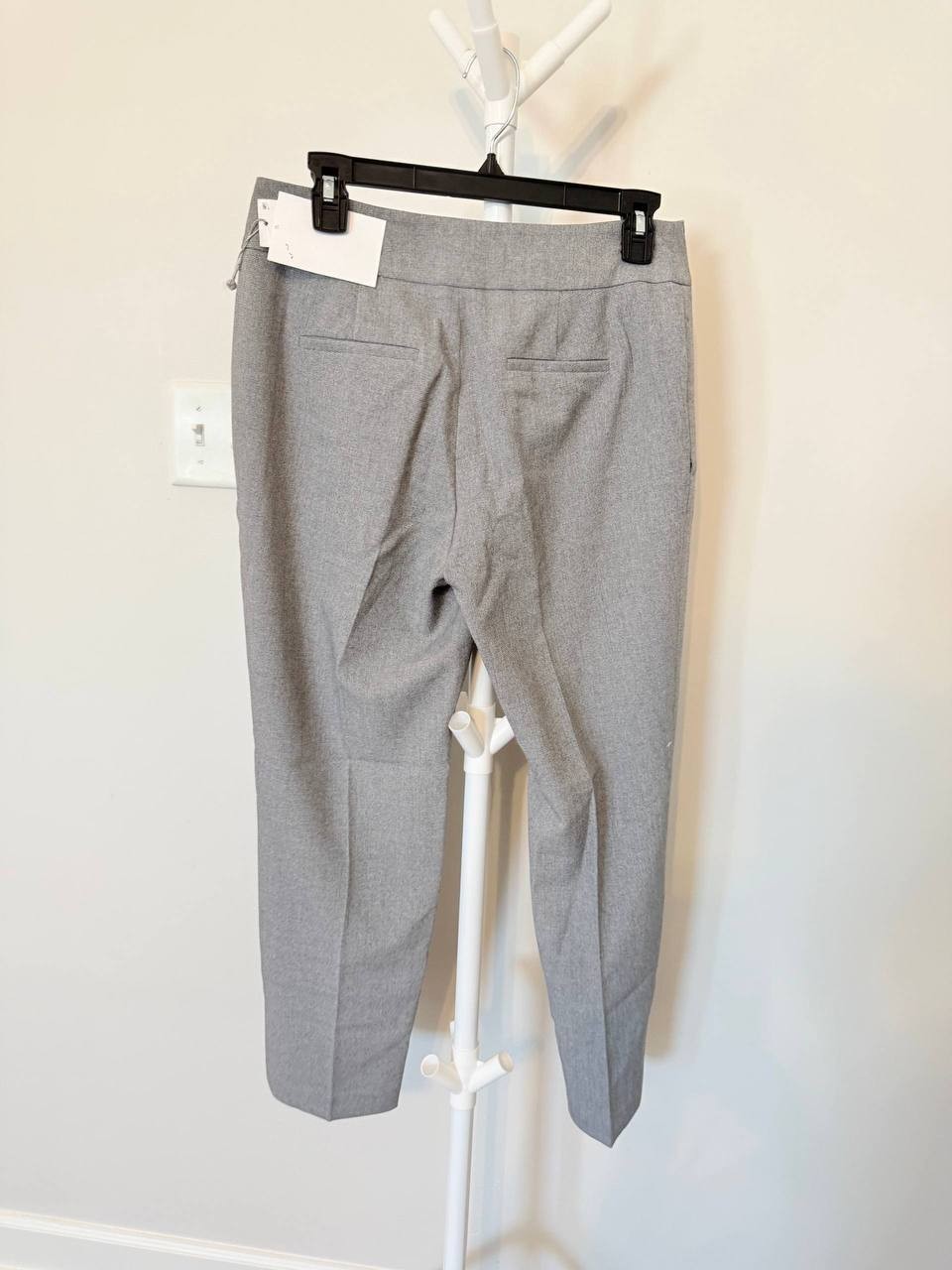 Kasper Stretch Crepe Straight‑Leg Pants – Size 4P – NWT – $79