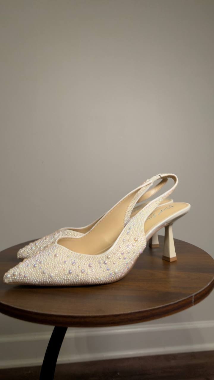Betsey  Johnson  Slingback  Pumps  Ivory  9W  New  $119