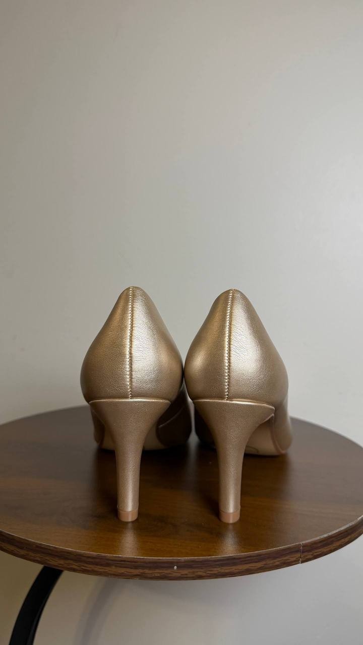 Journee Champagne Toe Dress Pumps 8.5M NIB MSRP $93