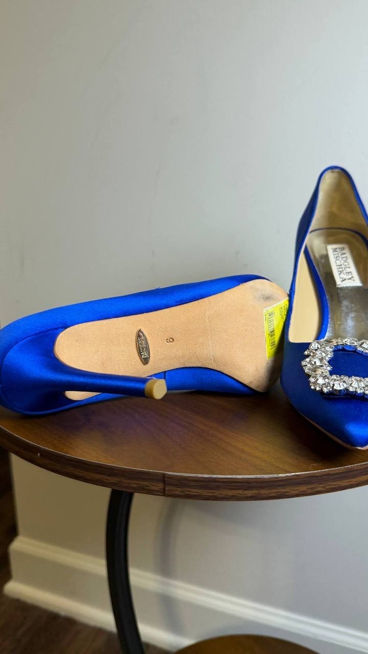 Badgley Mischka Blue Satin Evening Pumps 6M Pre‑Owned w/o Box MSRP $235