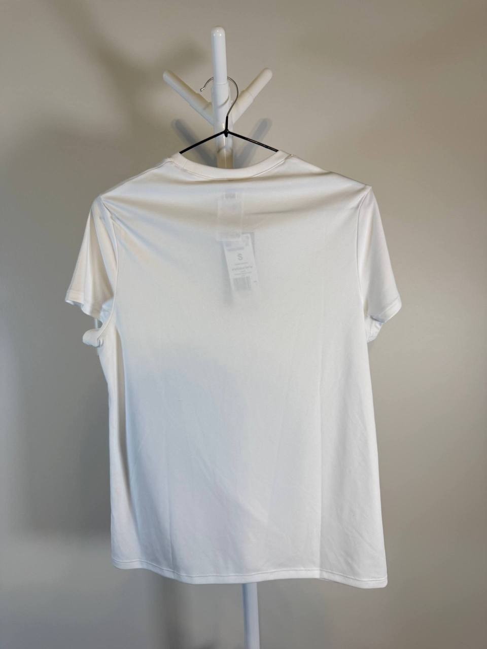 Reebok ID Train Tech Tee  – White– Size S – NWT – MSRP$25