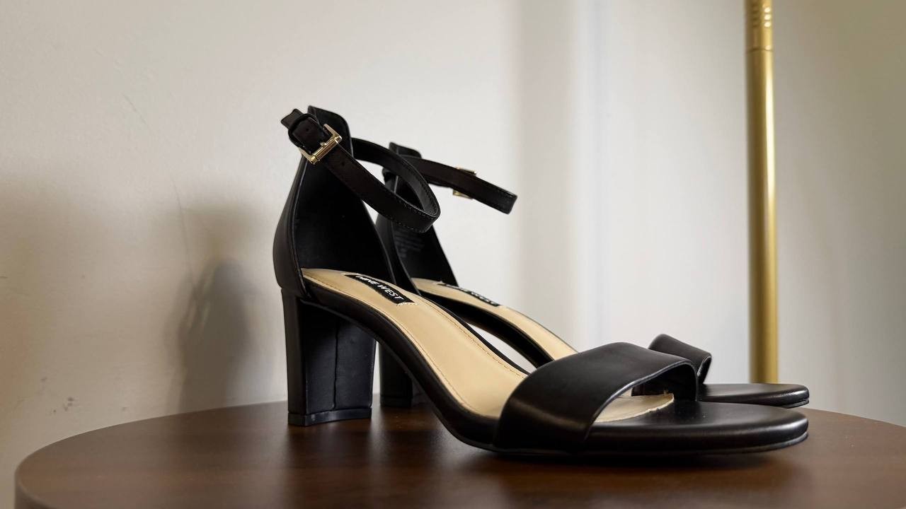Nine West Pruce Ankle Strap Block Heel Sandals Black Leather Women’s 7M NWB $89