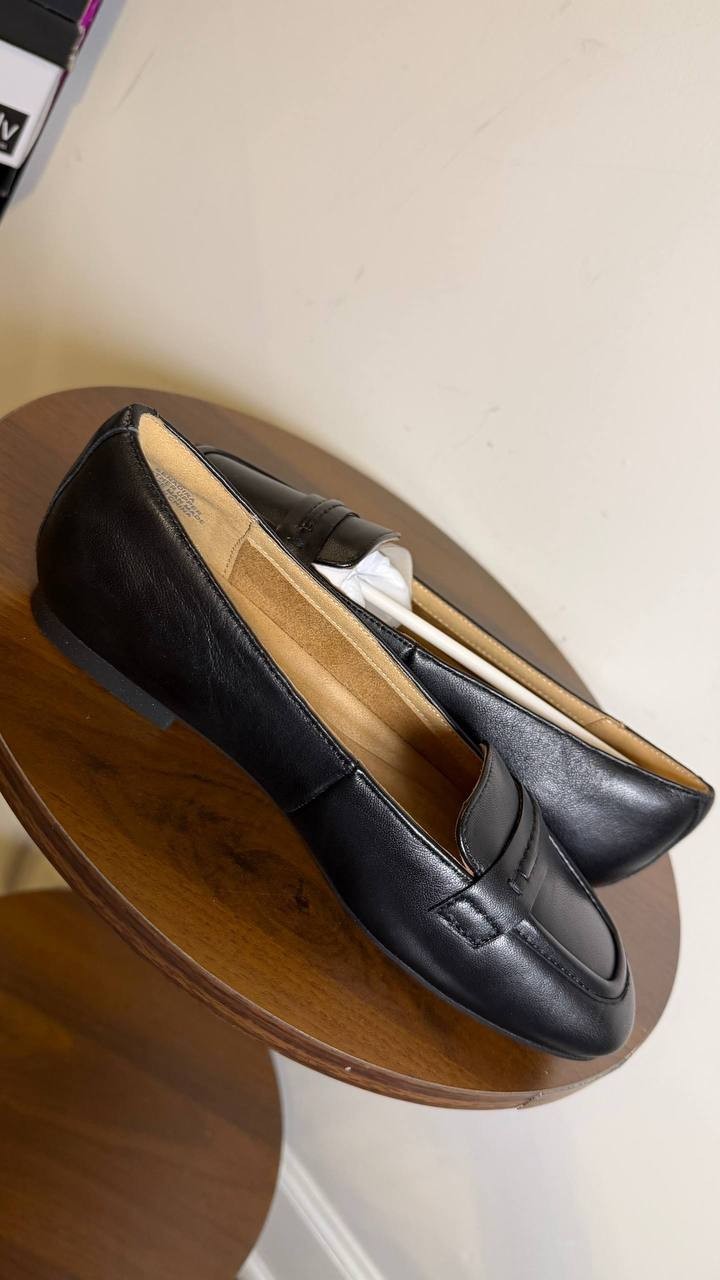 Easy Spirit Women’s Slip-On Loafers 6M Black Leather – New in Box MSRP $99