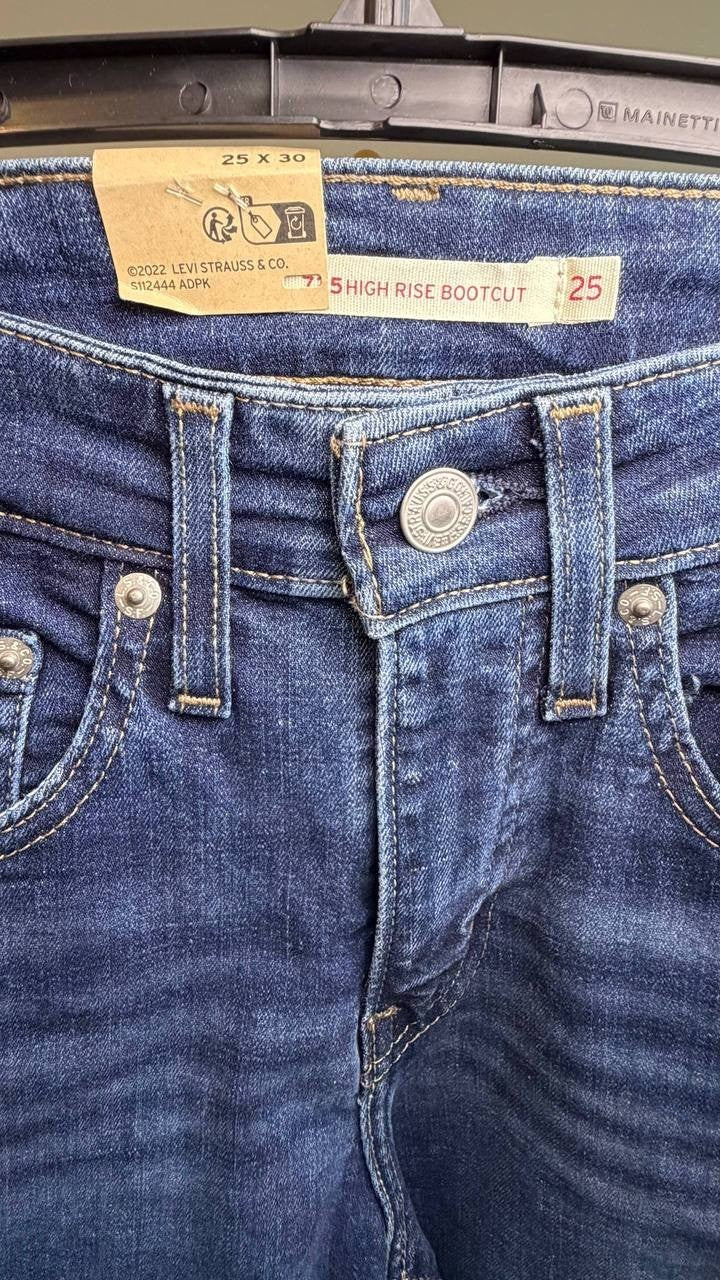 Levi’s 725 High Rise Bootcut Jeans Blue Wave 25 NWT $69.50