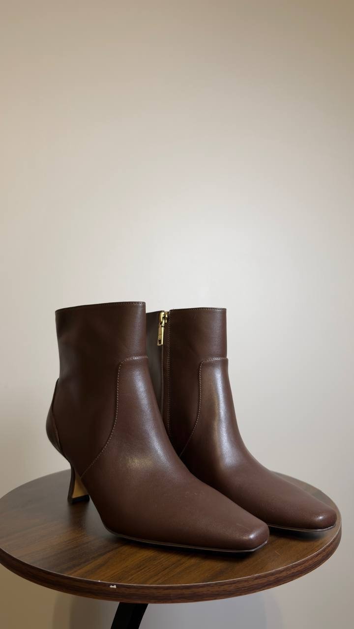 Coach Kitten Heel Booties Brown 8 B New $250.00