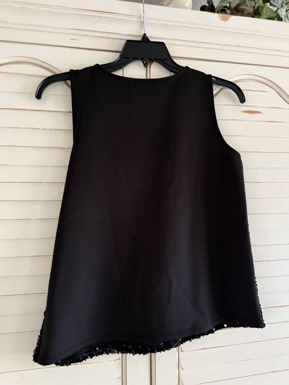 DKNY Sequined Scoop-Neck Sleeveless Tank Top Black, Size M - Women's