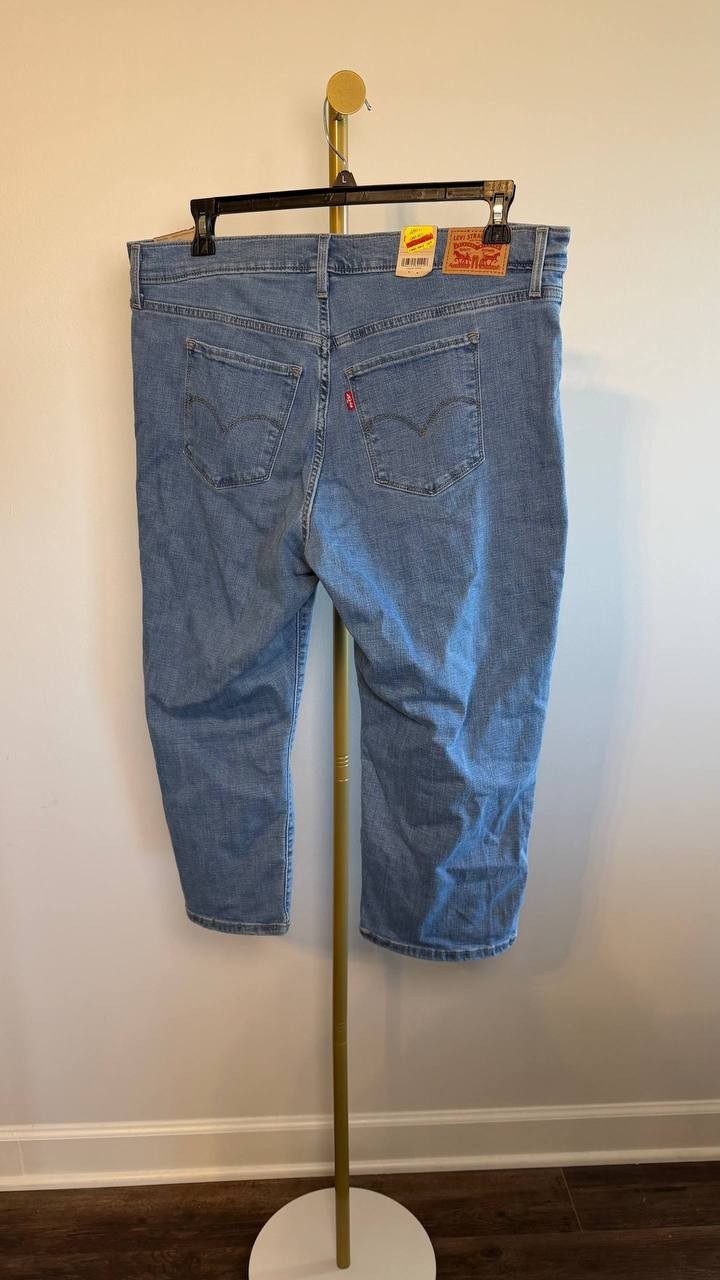 Levi’s 311 Shaping Skinny Capri Jeans Blue 16W NWT $59.50