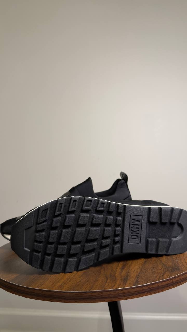 DKNY  Sneakers  Black  7  New  $100