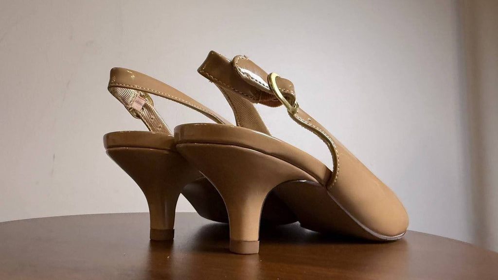 Easy Street Nude Patent Slingback Pumps 9M New w/o Box MSRP $69.99