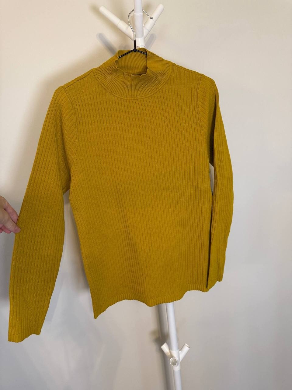 Jones New York Sutton Mock‑Neck Long‑Sleeve Sweater – Gold – Size M – NWT – $79