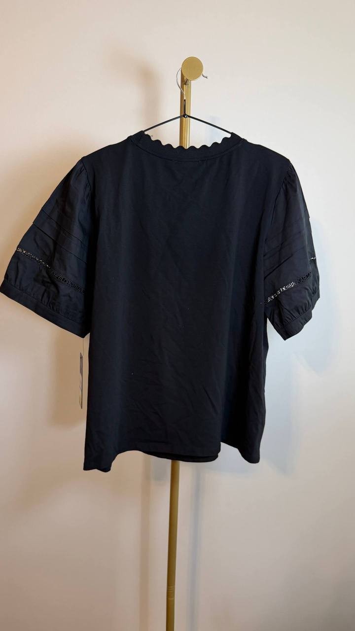 Brand new Karl Lagerfeld  Women’s Logo‑Trim Top. Color: Black. Size XL MSRP: $89
