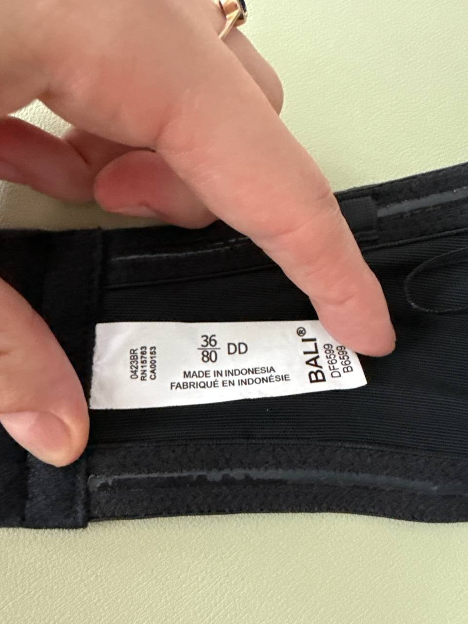 Bali Women’s Strapless Underwire Bra 36DD Black – New with Tags