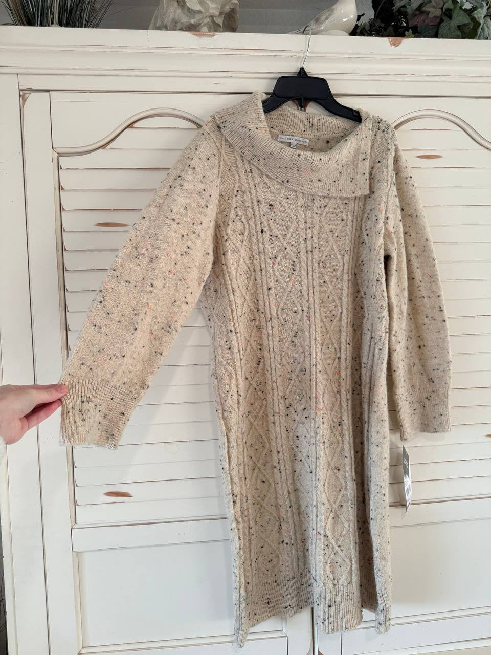 Sandra Darren Cable Knit Sweater Dress Beige Speckled Size L NWT $89 – Cozy Chic