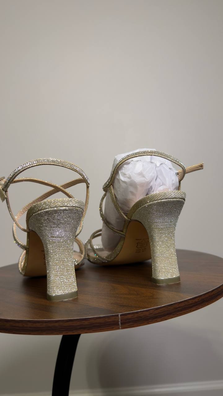 Nina  Dress  Sandals  Platino  Luna  Shine  9.5  M  New  $99