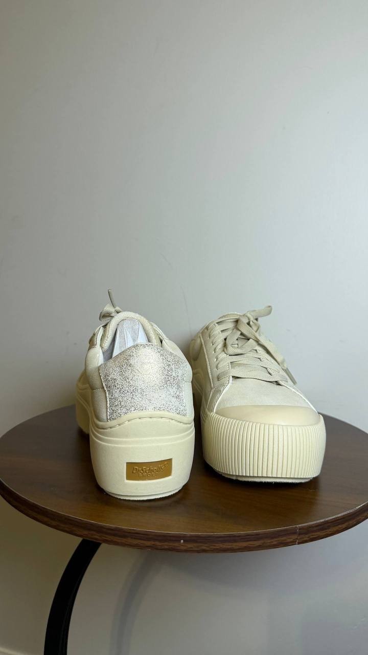 Dr. Scholl’s White/Oyster Sneakers 6.5M New in Box MSRP $110