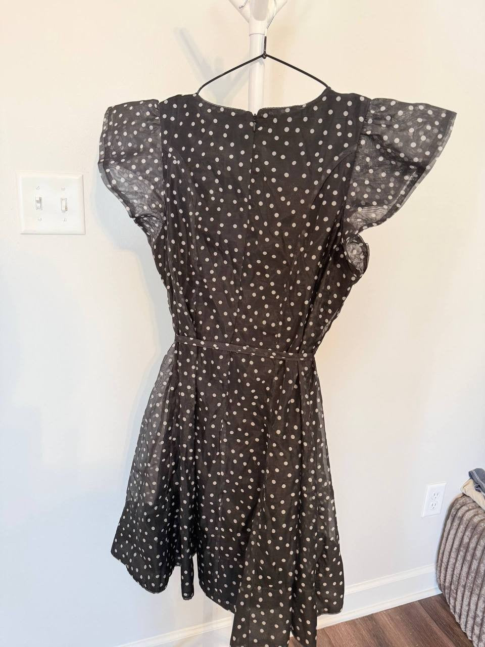 CeCe Polka‑Dot Tie‑Waist Flutter‑Sleeve Mini Dress – Black– Size L – NWOT –$119
