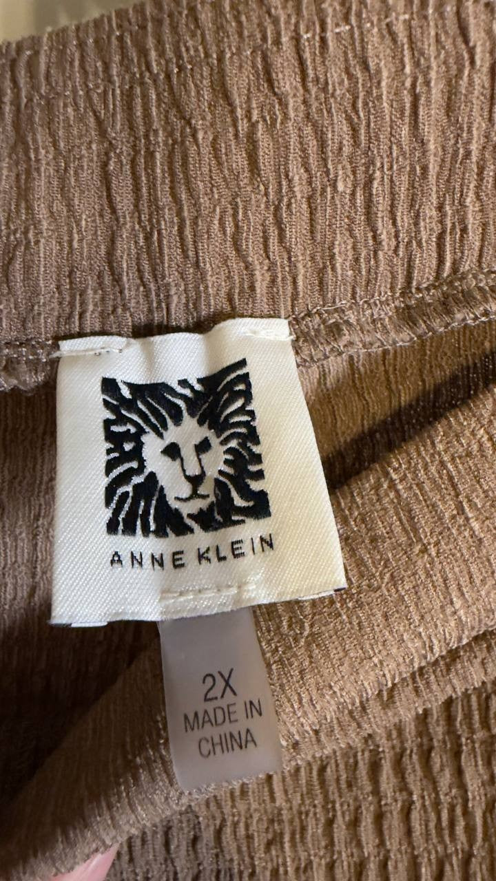 Anne  Klein  Plus  Size   Cropped  Pants  Brown  2X  Pre‑Owned  Good  $89