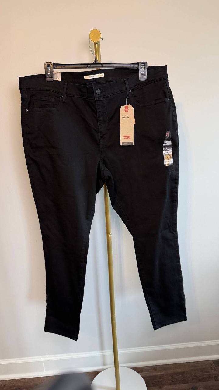 Levi’s 711 Skinny Women’s Jeans Black Peony 22W NWT $69.50