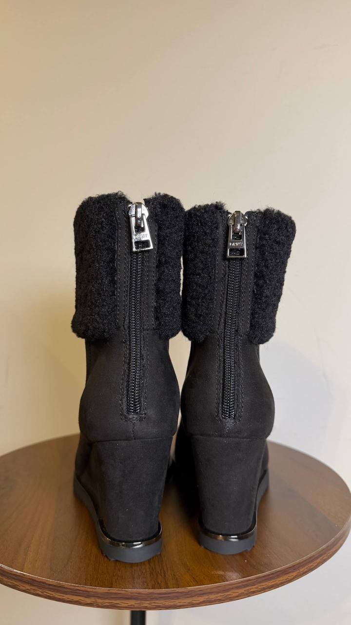 DKNY Black Synthetic Wedge Booties 8M New in Box MSRP $99