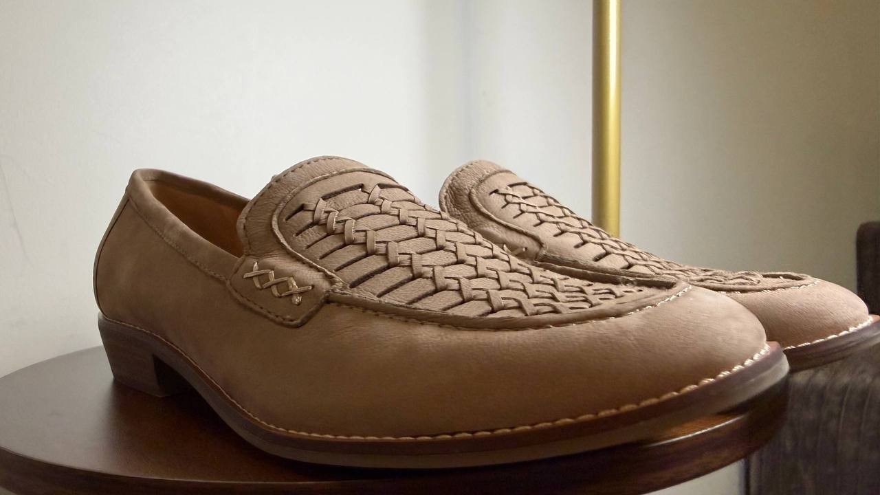 Earth Elona Woven Leather Slip‑On Loafers Taupe Women’s 9M NWB Comfort