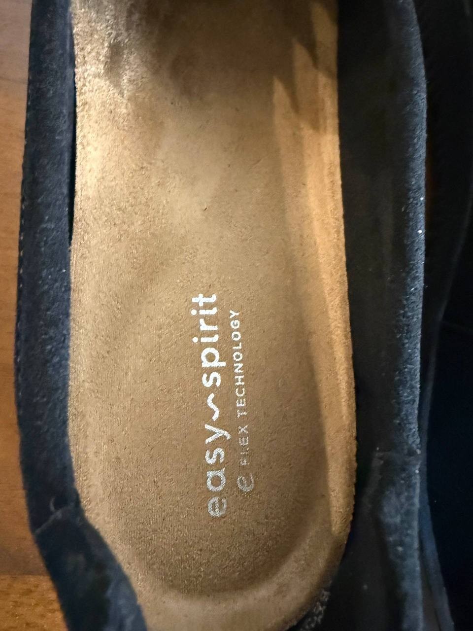 Easy Spirit Karin Eflex Slip‑On Loafers – Black Suede – Size 9W – New in Box
