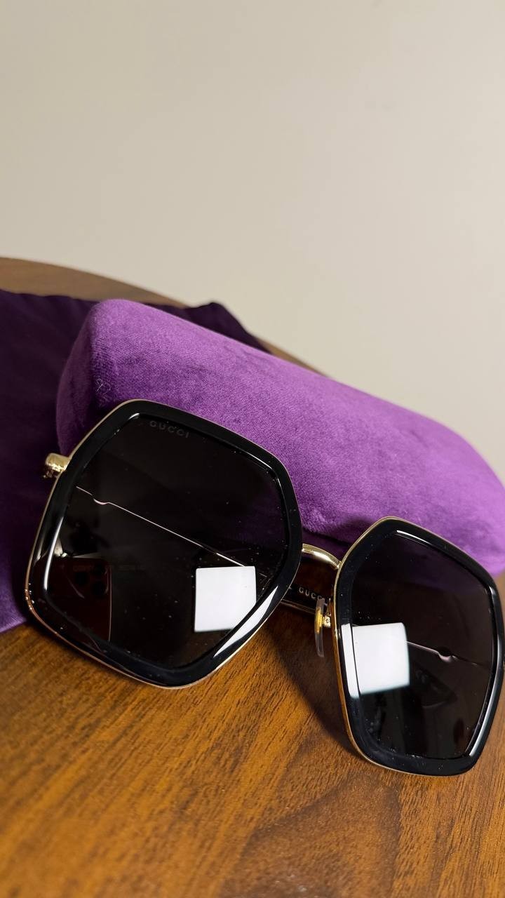 Gucci  GG0106S  Rectangle  Sunglasses  Black  OS  Pre‑Owned  Like  New  $420