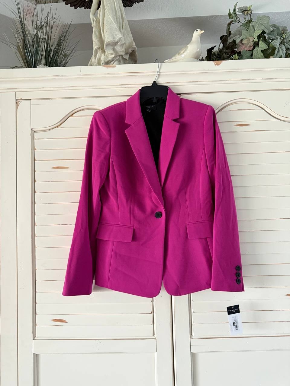 Tahari ASL Wild Berry Button Lapel Blazer Size 4 NWT $149 – Elegant Statement