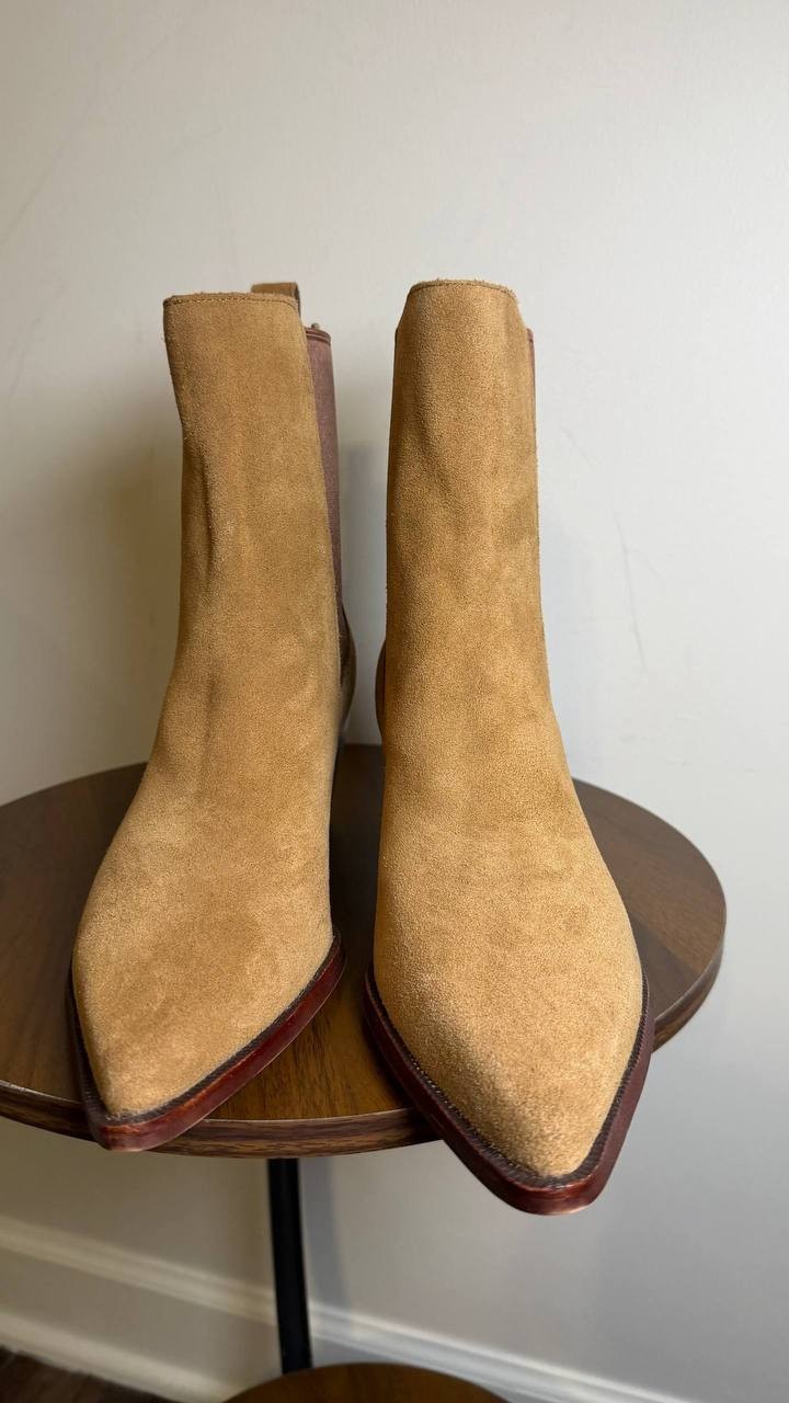 Dolce Vita Brown Suede Booties 9M New in Box MSRP $150