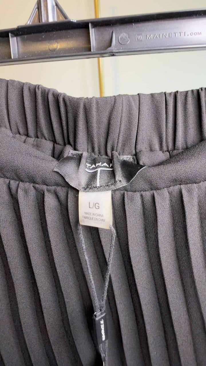 T Tahari Pull‑On Pleated Midi Skirt Black L NWT $88
