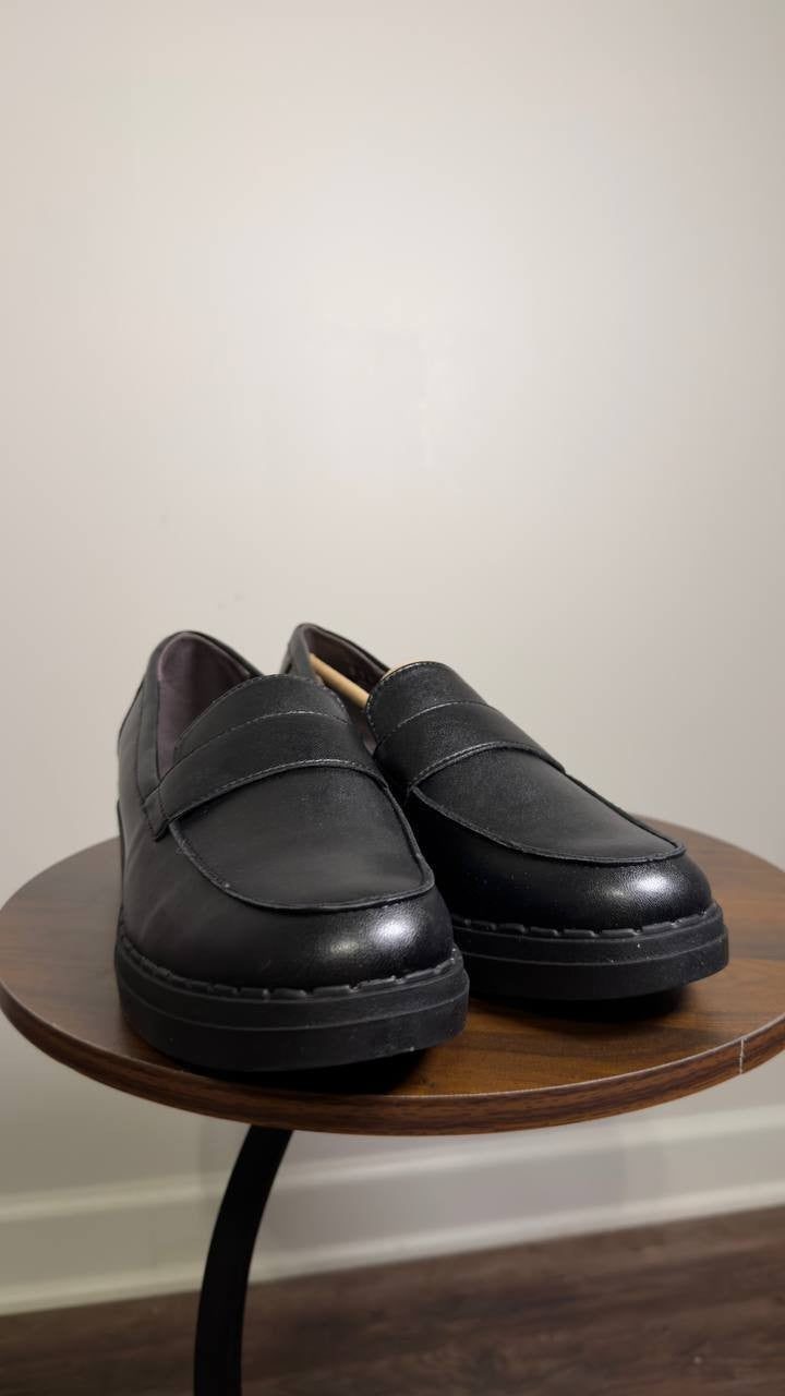 Life  Stride  Wedge  Loafers  Black  10  W  New  $67.50