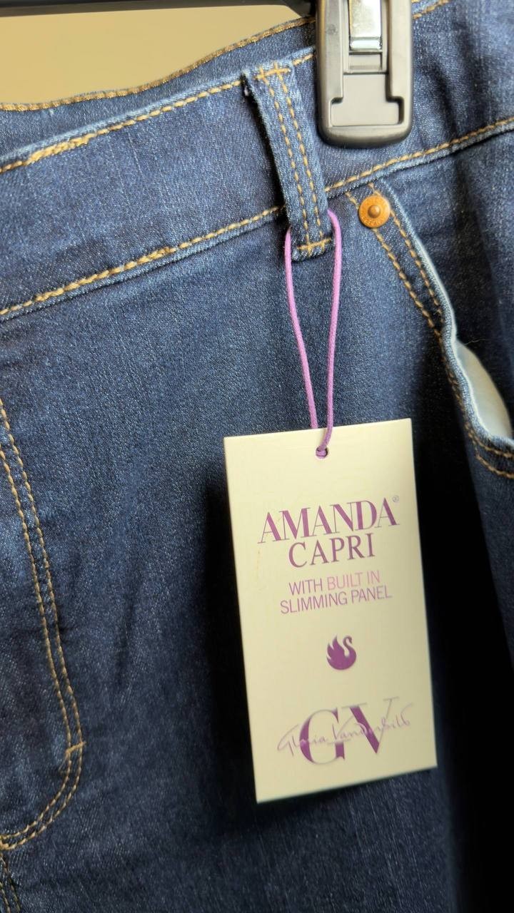 Gloria Vanderbilt Amanda Capri Jeans Plus Size Madison 22W NWT $54