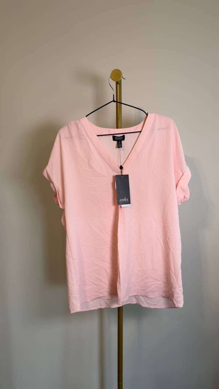 Jones New York Jasper Crepe Short Sleeve V‑Neck Blouse Petal Pink M NWT $69.50