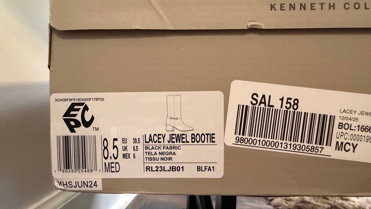 Kenneth Cole Reaction Lacey Booties 8.5M Black Fabric Square Toe NIB msrp$129