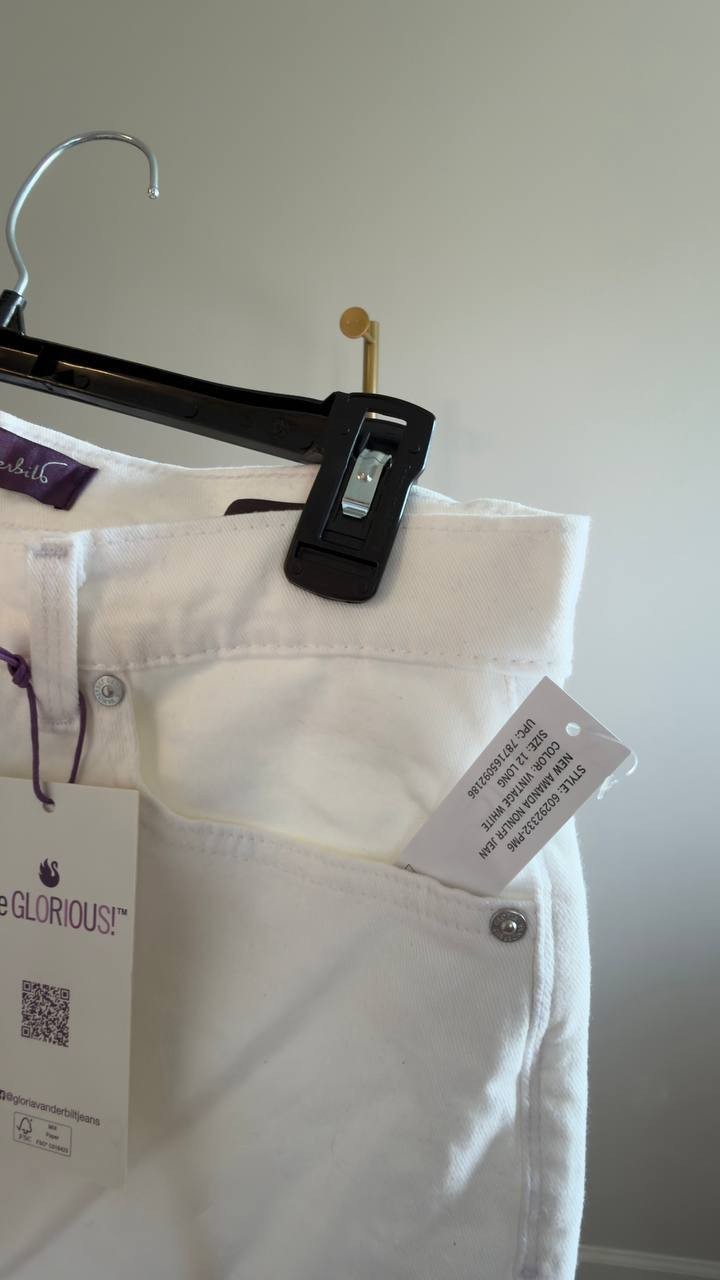 Gloria Vanderbilt Amanda Classic Straight Jeans Vintage White 12 NWT $52