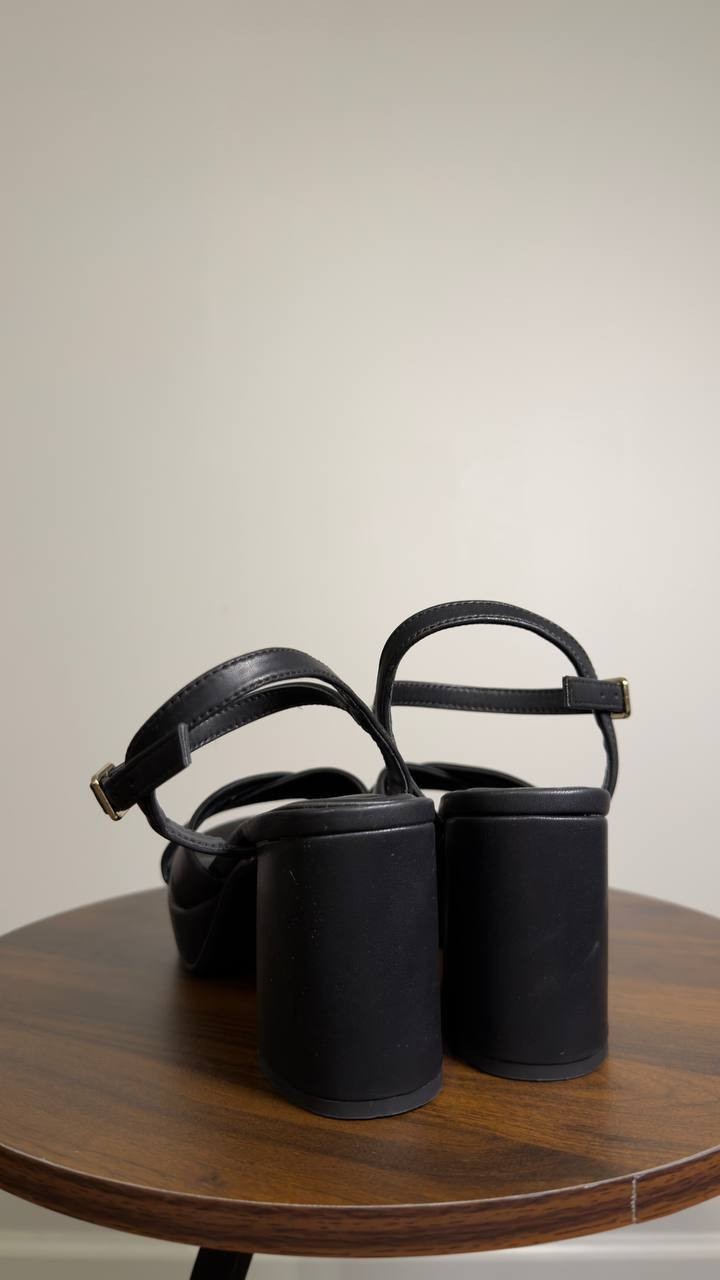 Reaction  Kenneth  Cole  Platform  Dress  Sandals  Black  8M  New  $89