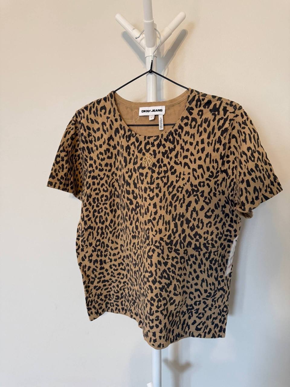 DKNY JEANS Cheetah‑Print Short‑Sleeve Tee – Size L – NWT –MSRP $79