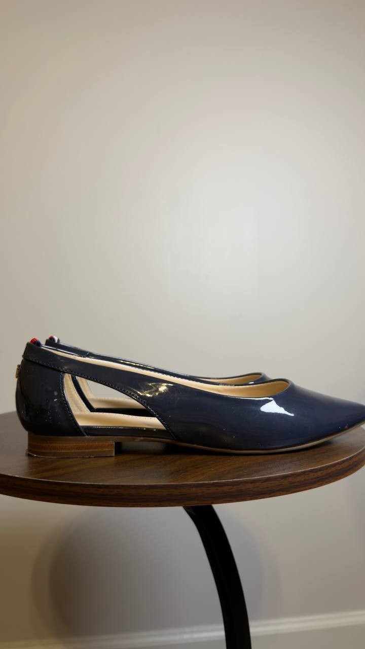 Tommy Hilfiger Pointed Toe Flats Dark Blue 6.5 M New $79.00