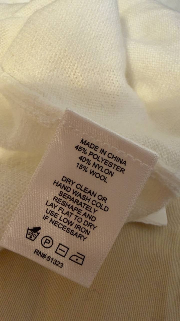 CeCe  Women’s  Scalloped  Crew  Neck  Sweater  New  Ivory  S  NWT  $69