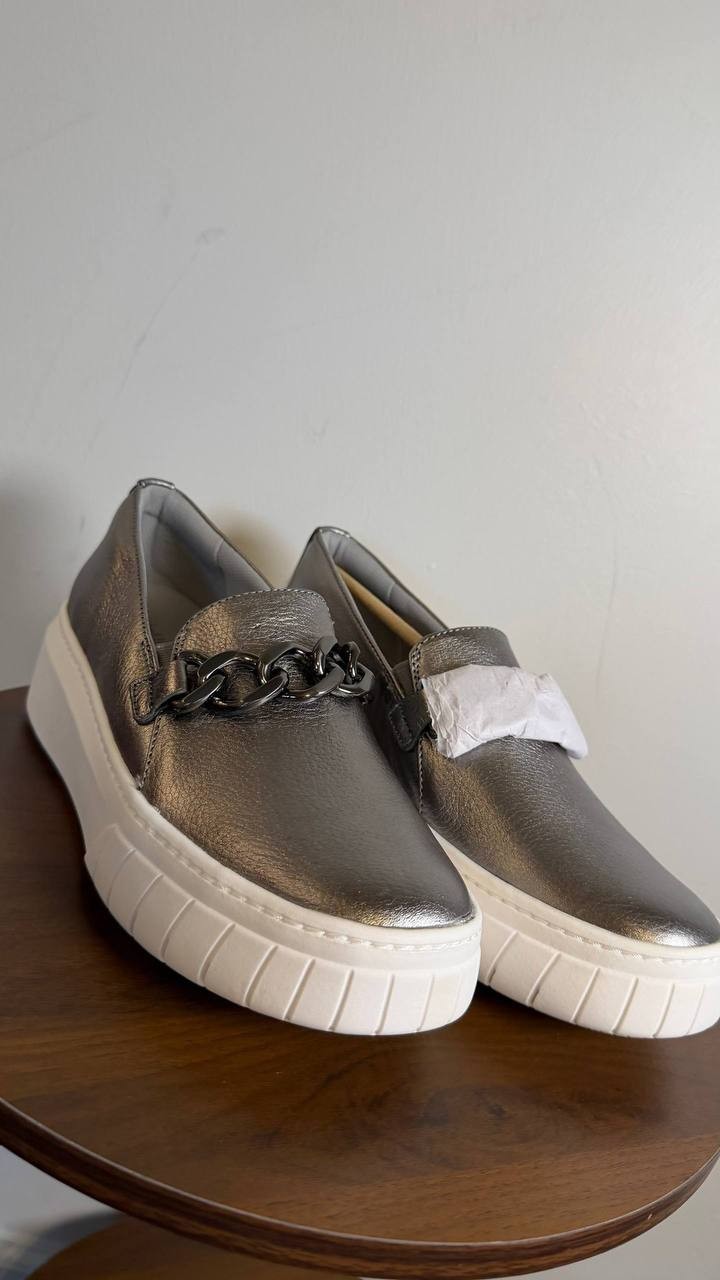 Naturalizer Daphne Sneakers 9M Pewter Leather Slip‑On Comfort NIB msrp$120