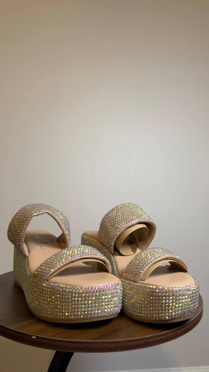 Wild  Pair  Laelyn  Wedge  Sandals  Bling  Fabric  7.5M  New  With  Box  $79.50
