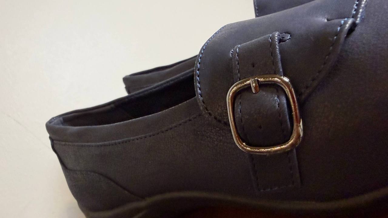 Easy Street Cinnamon Slip‑Ons 9 Navy Faux Leather Square Toe Comfort NIB msrp$60