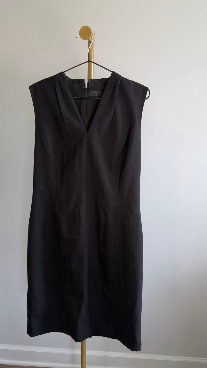 T Tahari Tonya Pleated Sleeveless V‑Neck Sheath Dress Black 12 NWT $118