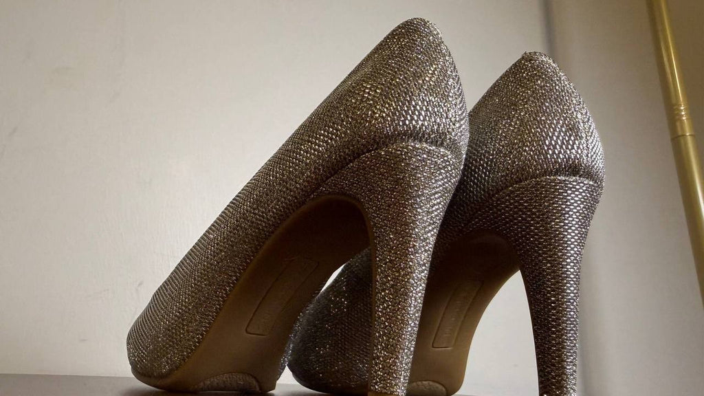 Bandolino Rainaa Peep Toe Pumps Gold Glitter 6M Women’s Heels NWB MSRP $89